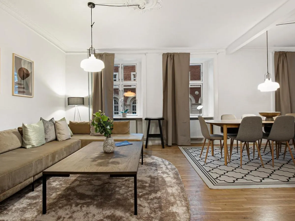 Sanders Stage - Enchanting Four-Bedroom Apartment Near Nyhavn Kopenhagen 0*,  Dänemark